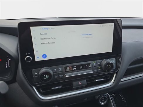 Used 2024 Toyota Grand Highlander XLE image 24