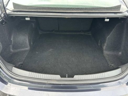Used 2023 Chevrolet Malibu LT FWD image 9