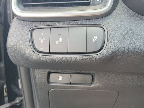 Used 2020 Kia Sorento LX AWD/4WD image 26