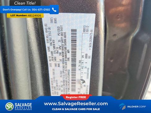 Used 2018 Ford Escape Titanium AWD/4WD image 17