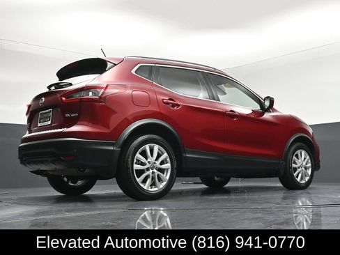 Used 2021 Nissan Rogue Sport SV AWD/4WD image 30