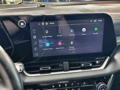 Used 2025 Chevrolet Equinox LT AWD/4WD image 19