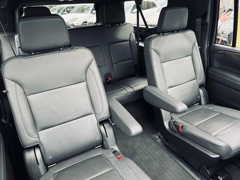 Used 2022 Chevrolet Suburban Z71 w/ Z71 Off-Road Package image 34