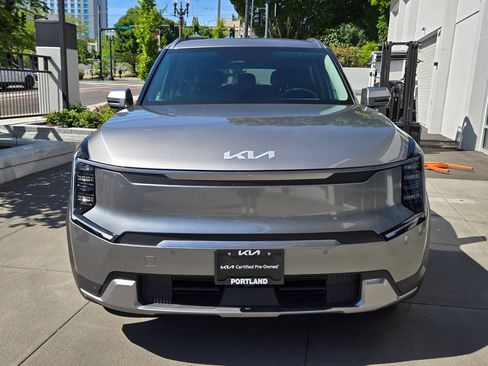 Certified 2024 Kia EV9 Wind AWD/4WD image 8