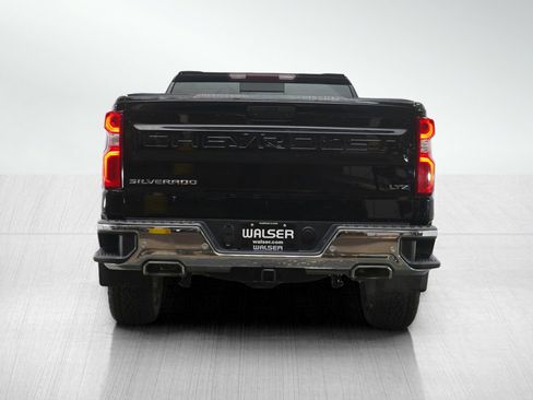 Used 2021 Chevrolet Silverado 1500 LTZ w/ LTZ Convenience Package II AWD/4WD image 2