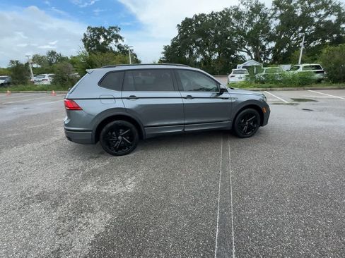 Used 2024 Volkswagen Tiguan SE R-Line FWD image 8