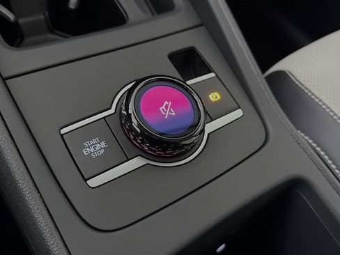 New 2026 Volkswagen Tiguan SE FWD image 40