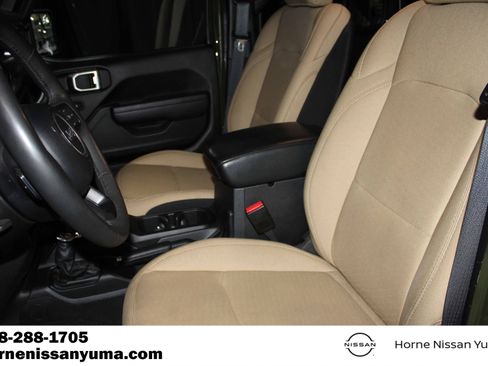 Used 2023 Jeep Wrangler Unlimited w/ Cold Weather Group AWD/4WD image 4