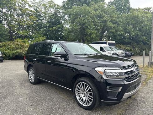 Certified 2023 Ford Expedition Limited image 1