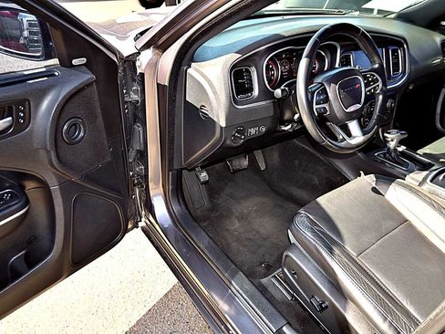 Used 2015 Dodge Charger R/T w/ Plus Group RWD image 17
