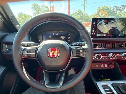 Used 2024 Honda Civic Type R image 18