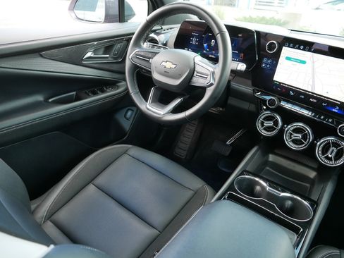 Used 2024 Chevrolet Blazer EV LT AWD/4WD image 9