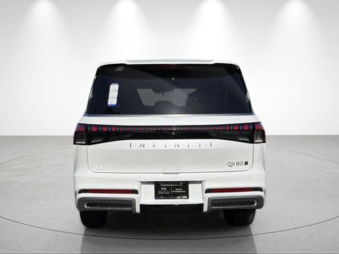 New 2026 INFINITI QX80 Luxe w/ Cargo Package AWD/4WD image 4
