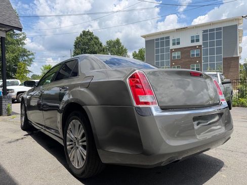 Used 2012 Chrysler 300 C AWD/4WD image 5
