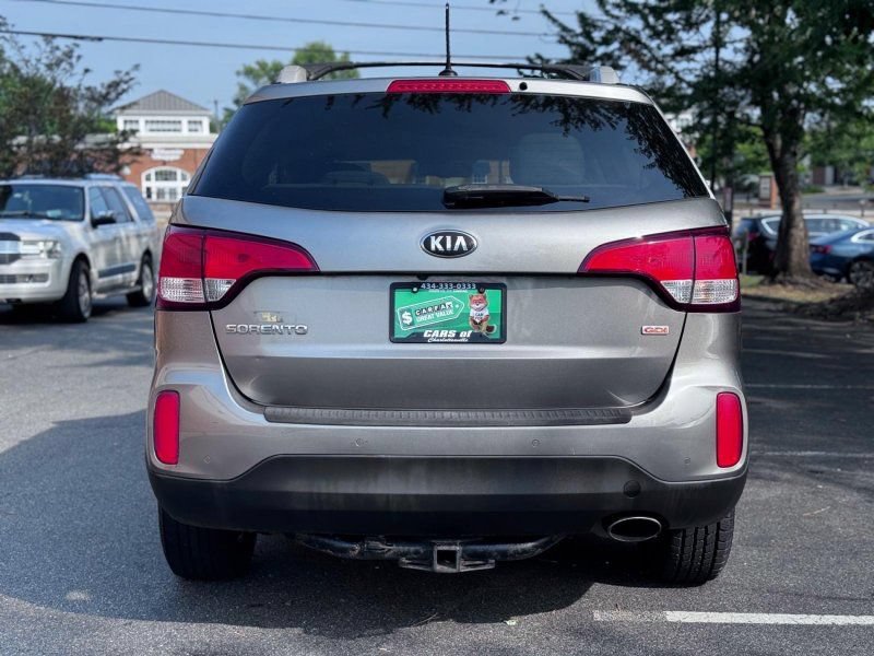 Used 2015 Kia Sorento LX AWD/4WD image 2