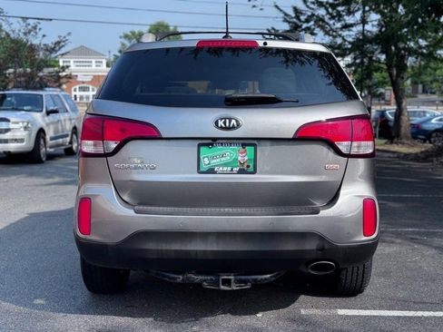 Used 2015 Kia Sorento LX AWD/4WD image 2