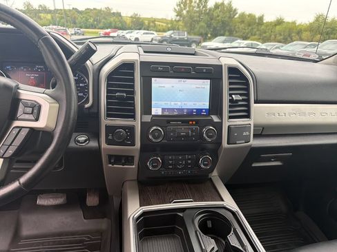 Used 2020 Ford F350 Lariat AWD/4WD image 14