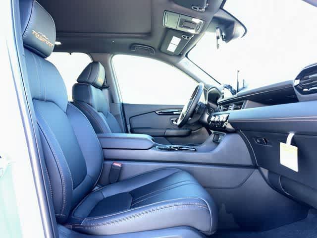 Used 2025 Honda Pilot TrailSport image 23