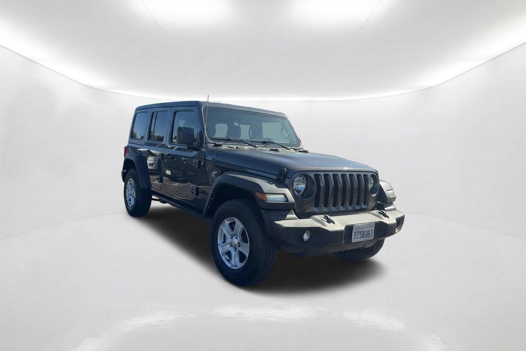 Used 2021 Jeep Wrangler Unlimited Sport AWD/4WD image 3