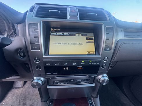 Used 2010 Lexus GX 460 image 17