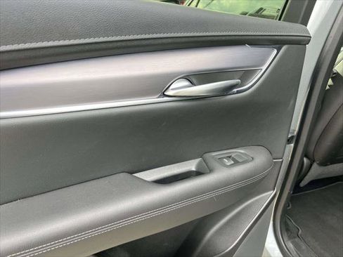 Used 2023 Cadillac XT5 Luxury image 16