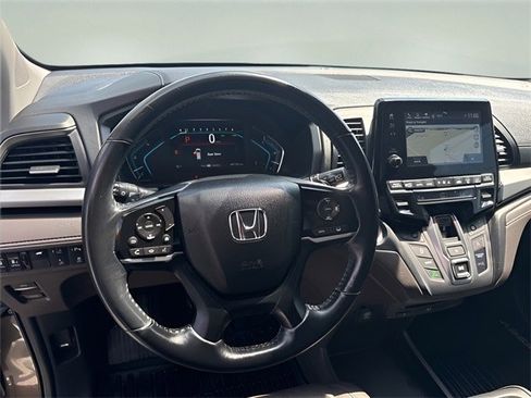 Used 2018 Honda Odyssey Touring image 20