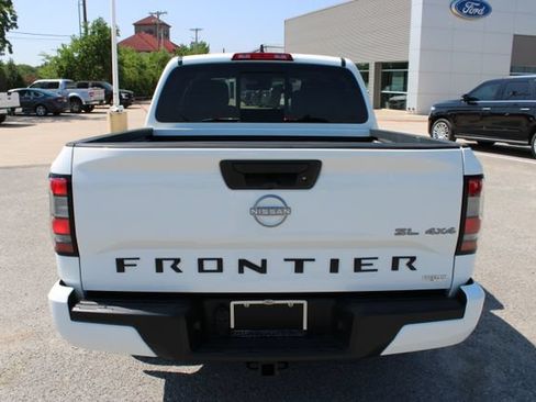 Used 2024 Nissan Frontier SL AWD/4WD image 6