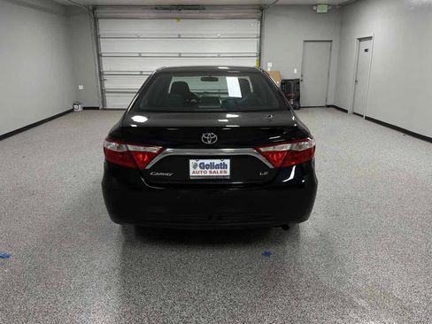 Used 2017 Toyota Camry LE FWD image 4