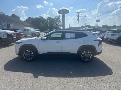 Used 2025 Chevrolet Trax LT w/ LT Convenience Package