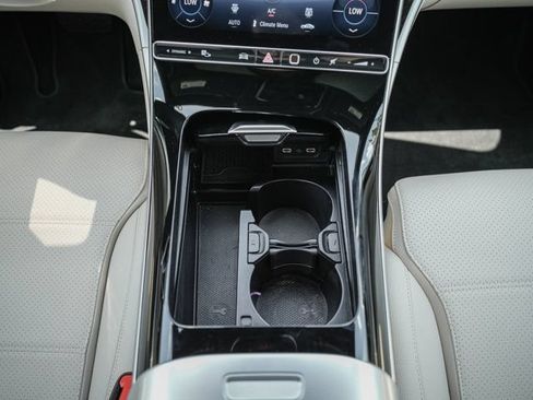 Certified 2025 Mercedes-Benz C 300 4MATIC Sedan image 23