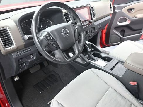 Used 2023 Nissan Frontier SV w/ SV Convenience Package image 14
