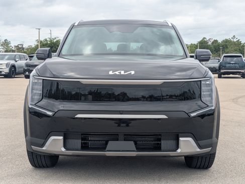 New 2026 Kia EV9 Wind AWD/4WD image 3
