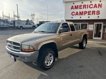 Used 2004 Dodge Dakota SLT w/ Deluxe Convenience Group