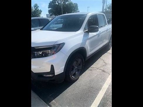 Used 2024 Honda Ridgeline TrailSport image 11