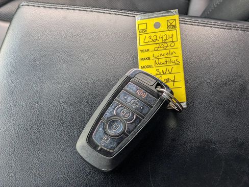 Used 2020 Lincoln Nautilus Reserve w/ Cargo Utility Package image 36