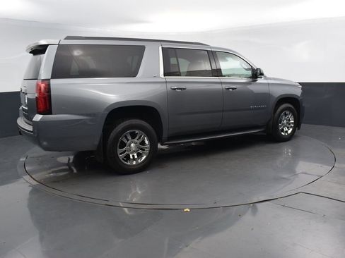 Used 2020 Chevrolet Suburban LT image 6