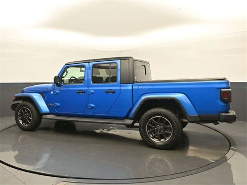 Used 2021 Jeep Gladiator Overland image 3