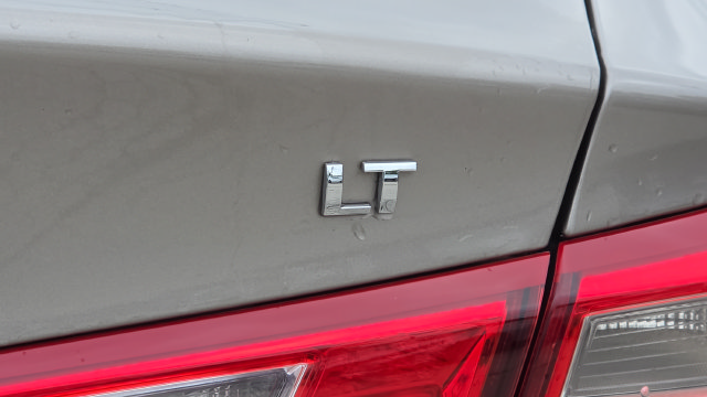 Used 2025 Chevrolet Malibu LT FWD image 41