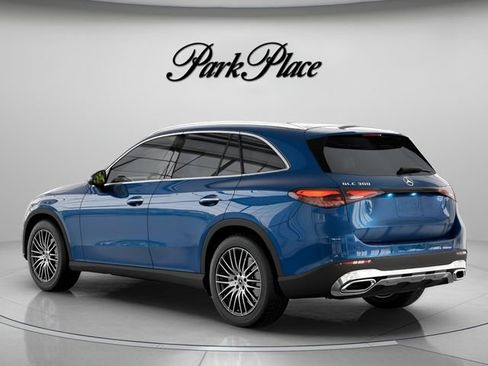 Used 2026 Mercedes-Benz GLC 300 image 8