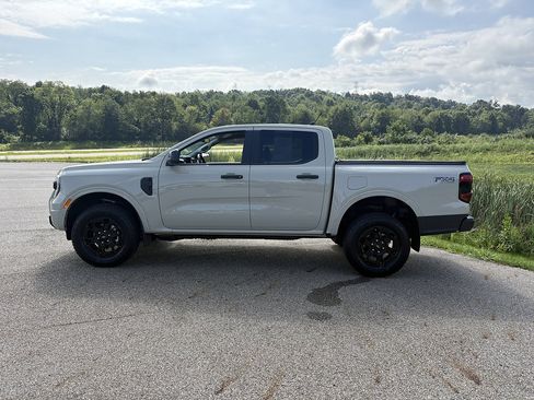 Used 2025 Ford Ranger XLT w/ Equipment Group 301A High AWD/4WD image 2