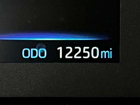 Used 2025 Toyota Corolla LE image 11