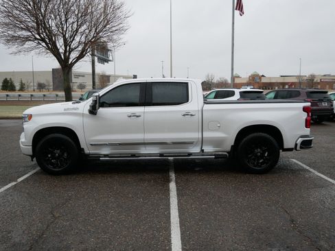 Used 2025 Chevrolet Silverado 1500 High Country w/ Technology Package image 6