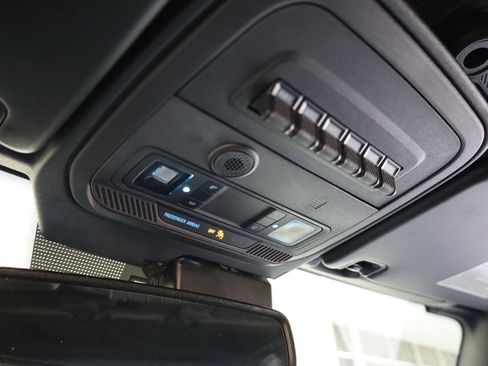 Used 2023 Ford Bronco Black Diamond w/ Sasquatch Package image 28