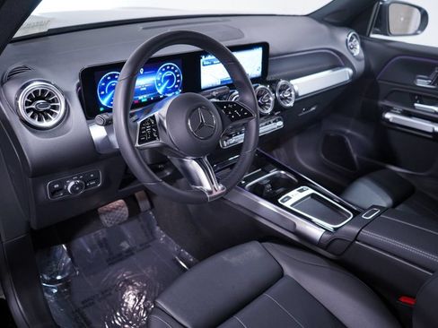 Used 2024 Mercedes-Benz EQB 250+ image 6