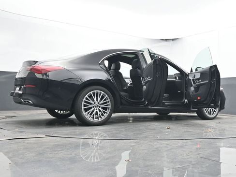 Used 2025 Mercedes-Benz CLA 250 4MATIC image 73