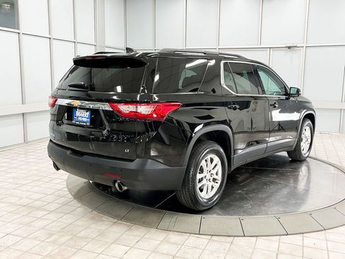 Used 2020 Chevrolet Traverse LT image 8