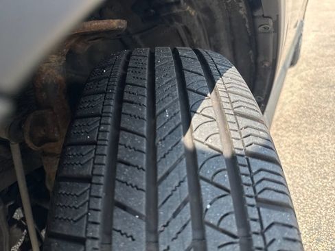 Used 2016 Toyota RAV4 LE AWD/4WD image 45