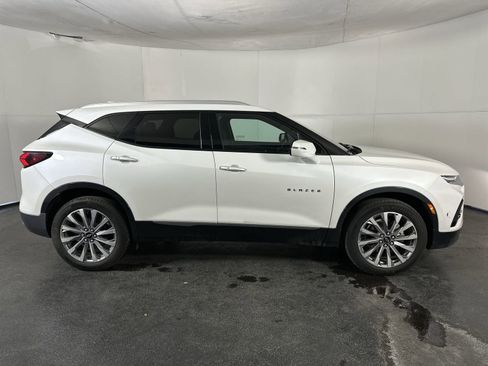 Used 2022 Chevrolet Blazer Premier FWD image 9