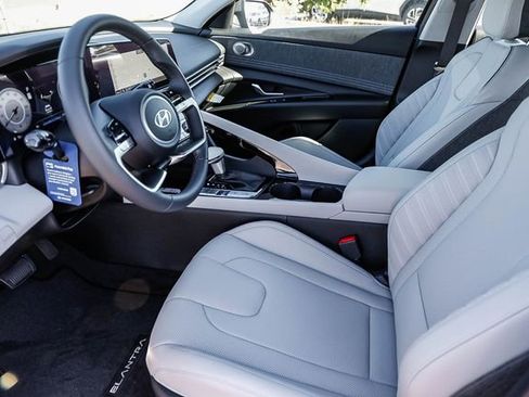 New 2026 Hyundai Elantra Limited FWD image 23