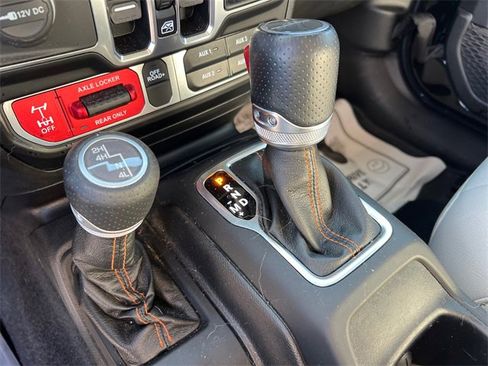 Used 2021 Jeep Gladiator Mojave image 32